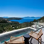 Pantea Luxury Βασιλική