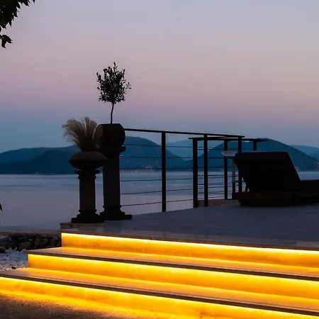 Pantea Luxury *