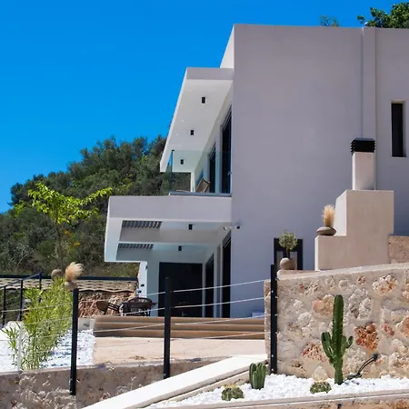 Pantea Luxury Vila *