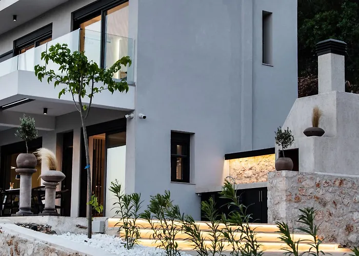 Pantea Luxury Vila *