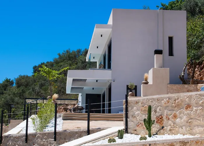 Pantea Luxury Vila *