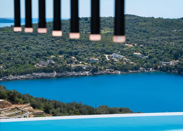 Pantea Luxury * Vasiliki