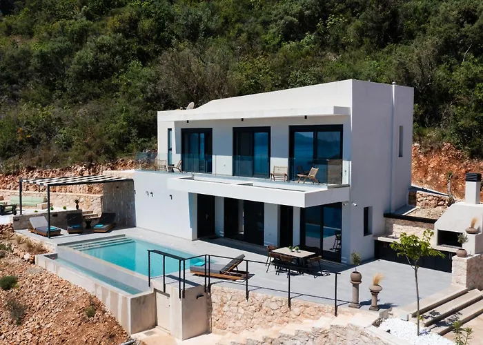 Pantea Luxury Willa *